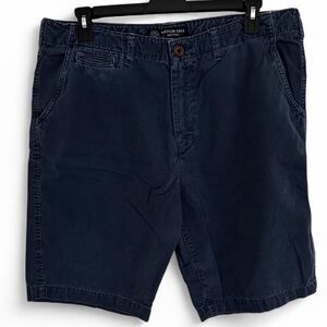 American Eagle Outfitters Navy Blue Flat Front Men’s Shorts